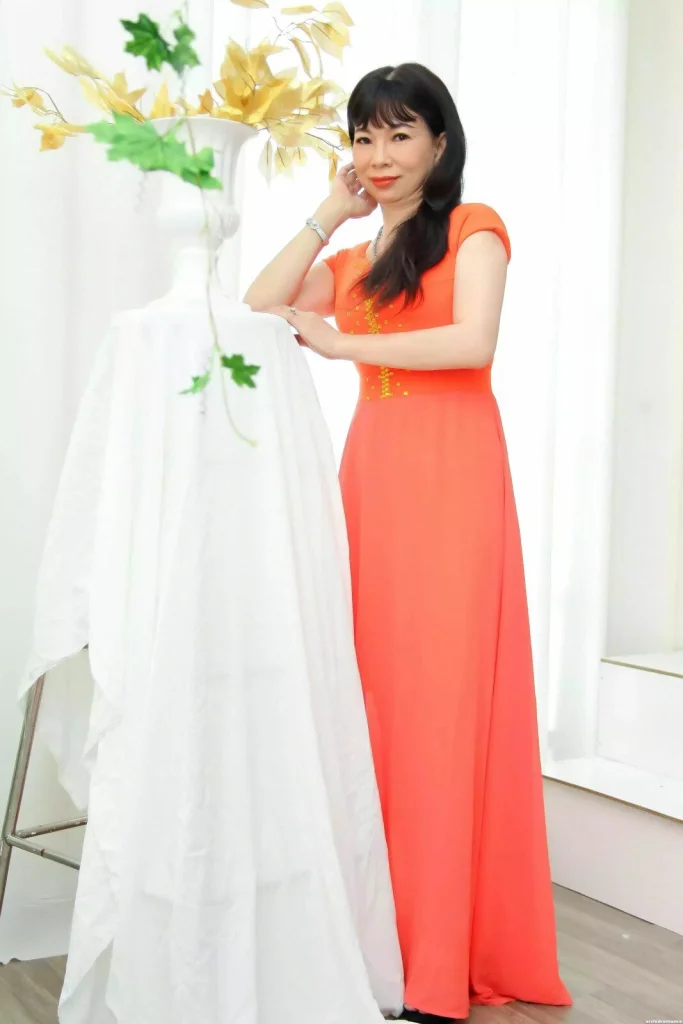 Nina Profile image 3
