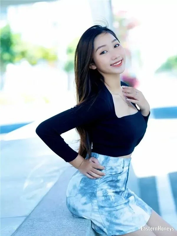 Nancy Profile image 3