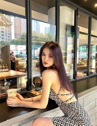 Tiya Profile image 1