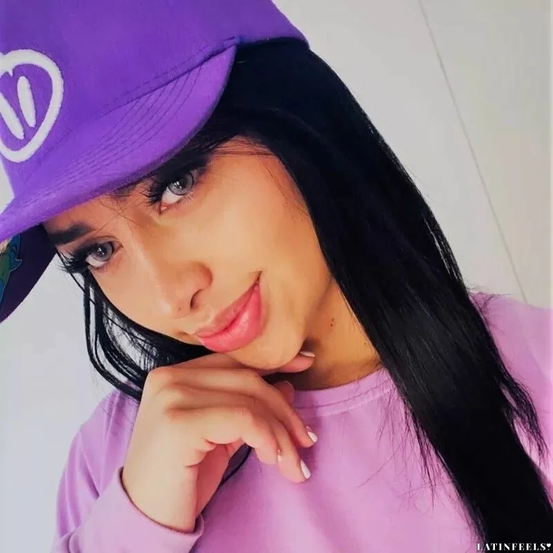 Vanessa Profile image 4