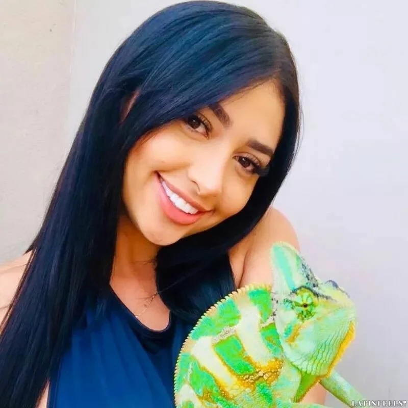 Vanessa Profile image 3