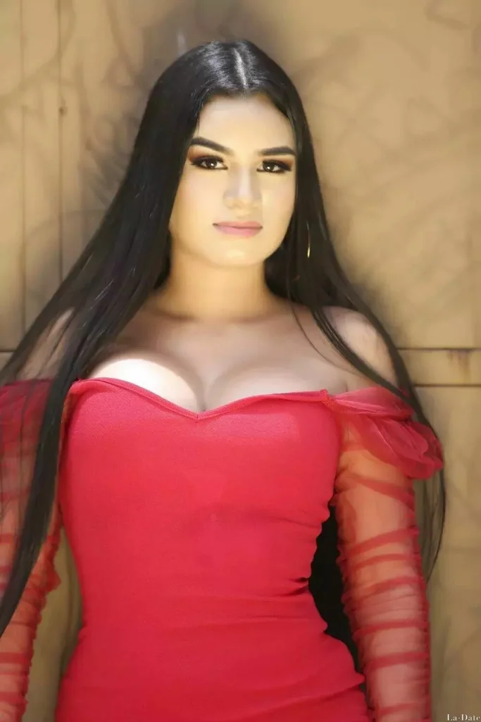 Carmen Profile image 2
