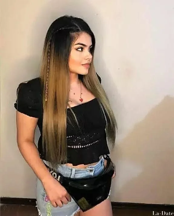 Luisa Profile image 2