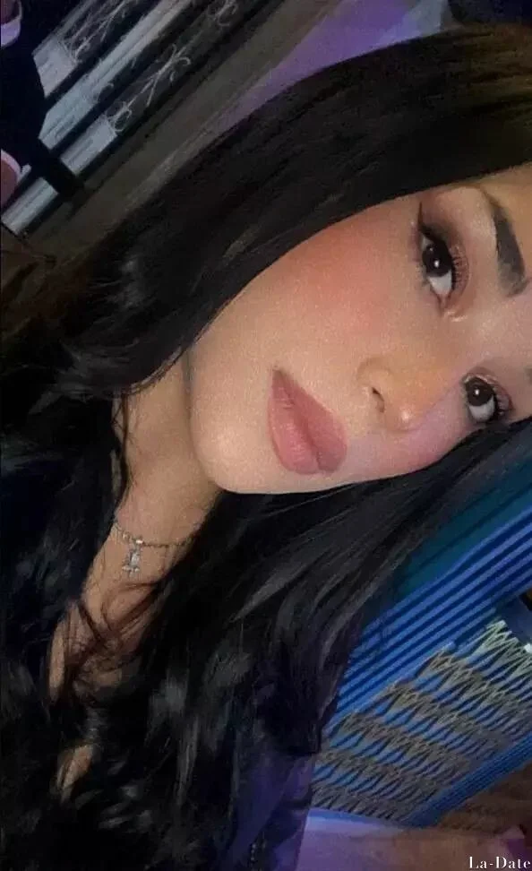 Victoria Profile image 4