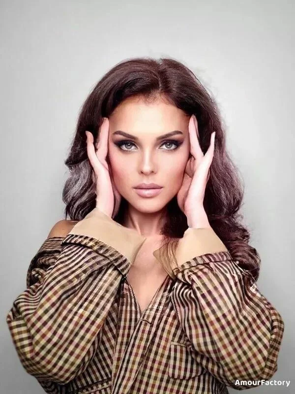 Aleksandra Profile image 3