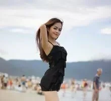 Hellen Profile image 2